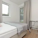 Lux Domaniewska With Sauna & Gym By Renters Prestige Varsó