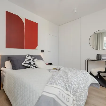 Lux Domaniewska With Sauna & Gym By Renters Prestige * Warsaw