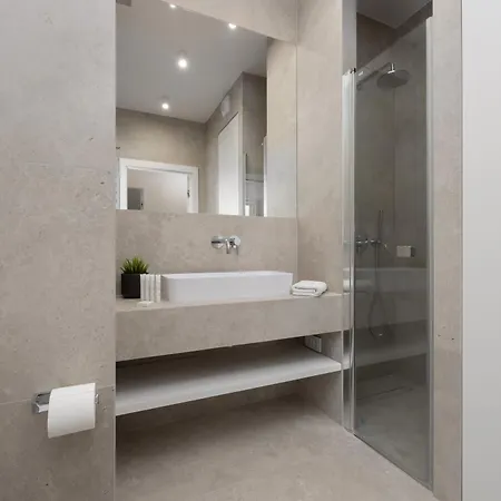 Lux Domaniewska With Sauna & Gym By Renters Prestige Aparthotel Warsaw