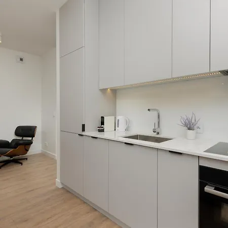 Lux Domaniewska With Sauna & Gym By Renters Prestige Warsaw
