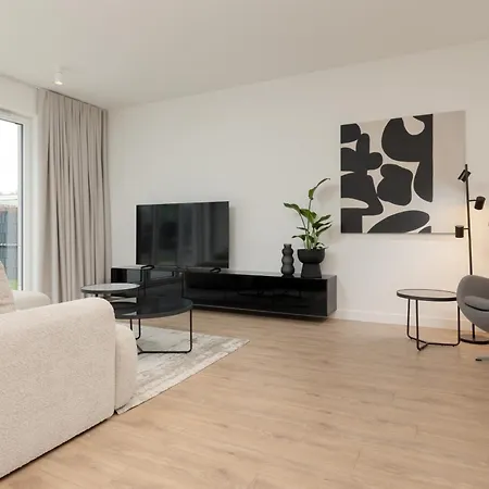 Lux Domaniewska With Sauna & Gym By Renters Prestige 3* Varşova