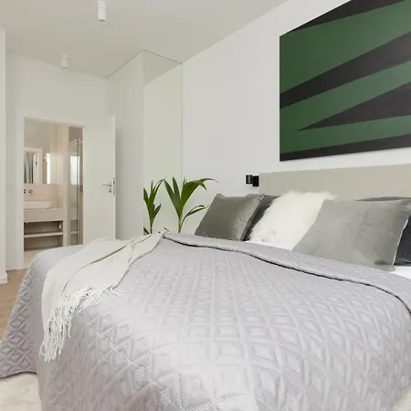 Lux Domaniewska With Sauna & Gym By Renters Prestige Apart Otel Varşova